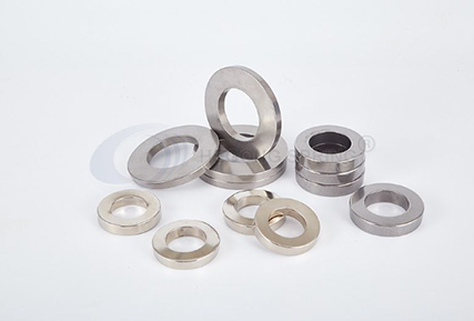 Features and applications of flange washers