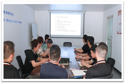 Hegong Spring Held Summer Heat Prevention and Cooling Desktop Emergency Rescue Drill